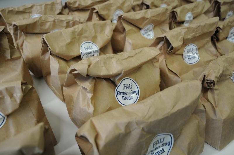 Zum Artikel "Brown Bag Break an der Medizinischen Fakultät"