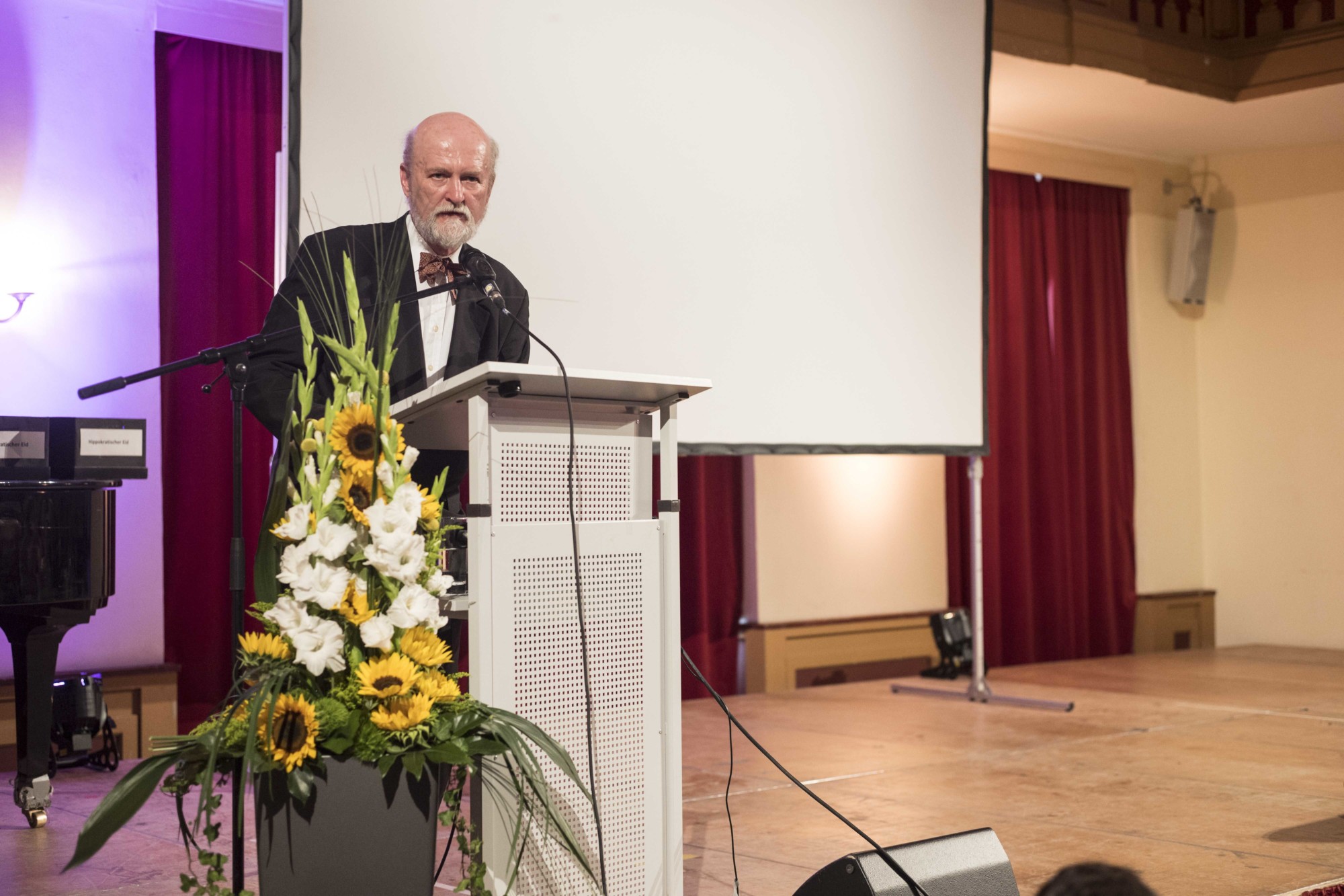 Prof. Dr. W. Neuhuber