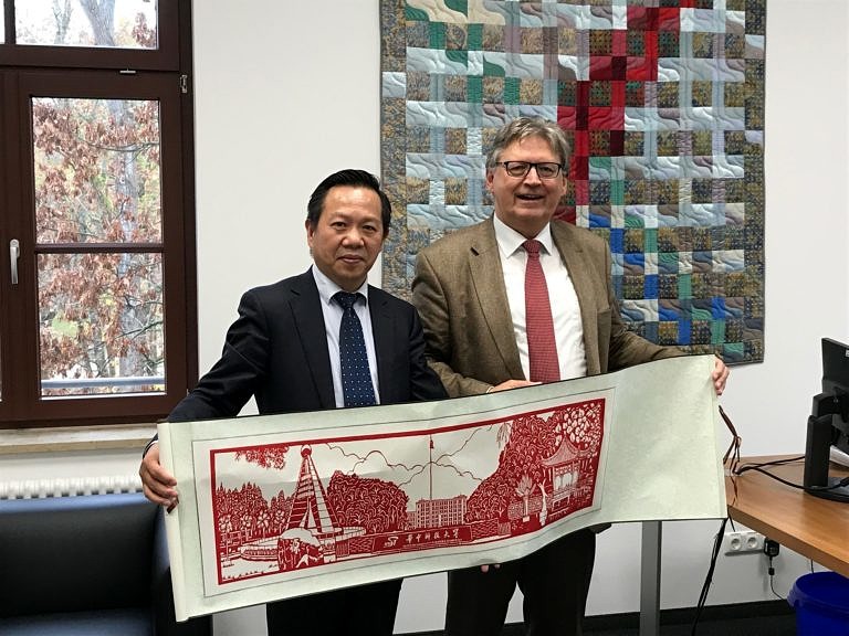 Delegation aus Wuhan zu Gast in Erlangen