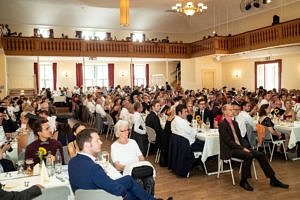 Das Bild zeigt die anwesenden Gäste der Staatsexamensfeier 2018