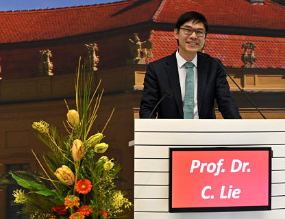 Prof. Dr. Chichung Lie bei seiner Rede (Bild: Harald Sippel)
