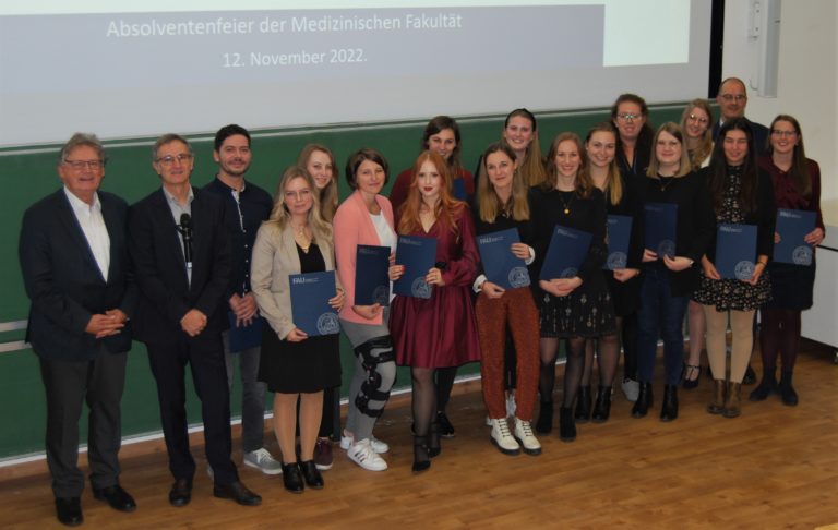 Feierliche Verleihung der Abschlussurkunden und Preise