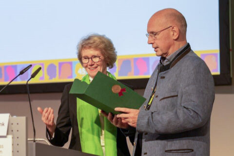 Symbolbild zum Artikel. Der Link öffnet das Bild in einer großen Anzeige.