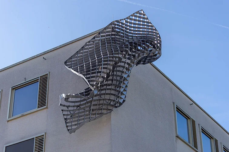 Blaues Leuchten für die Hoffnung